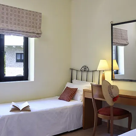 Corfu Chandris And Ośrodek wypoczynkowy 4*