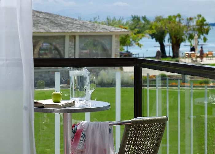 Corfu Chandris And דאסיה